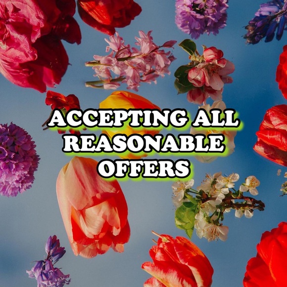 FLORAL CROSSED OVER BRALETTE/CROP - Picture 7 of 7